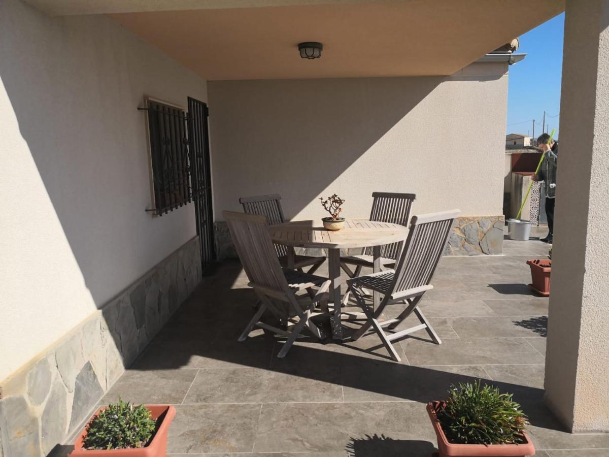 Casa Laura Guest House Deltebre Exterior foto