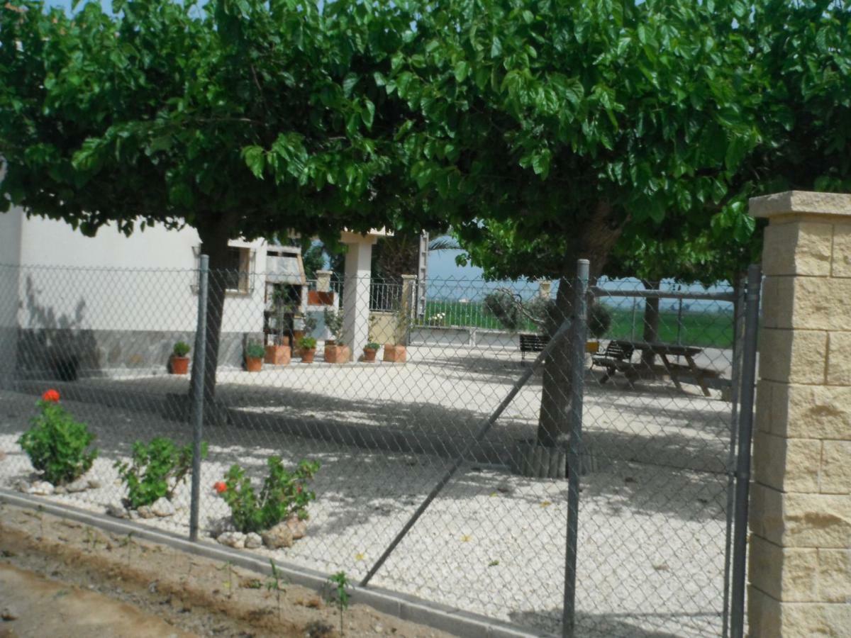 Casa Laura Guest House Deltebre Exterior foto